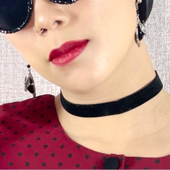 Vintage Antiqued Cameo Bat Gothic Dangling Earrings - Picture 10 of 10